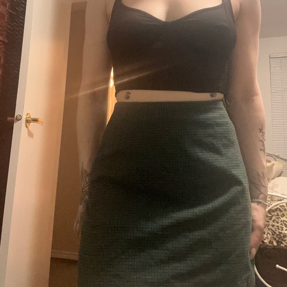 Sunday Best, checkered green miniskirt, XS, and comfortable material. - Picture 1 of 2